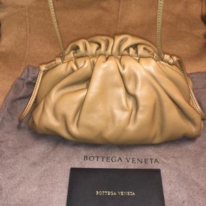 Bottega Veneta Small,The pouch 20 BROWN.BRAND NEW!